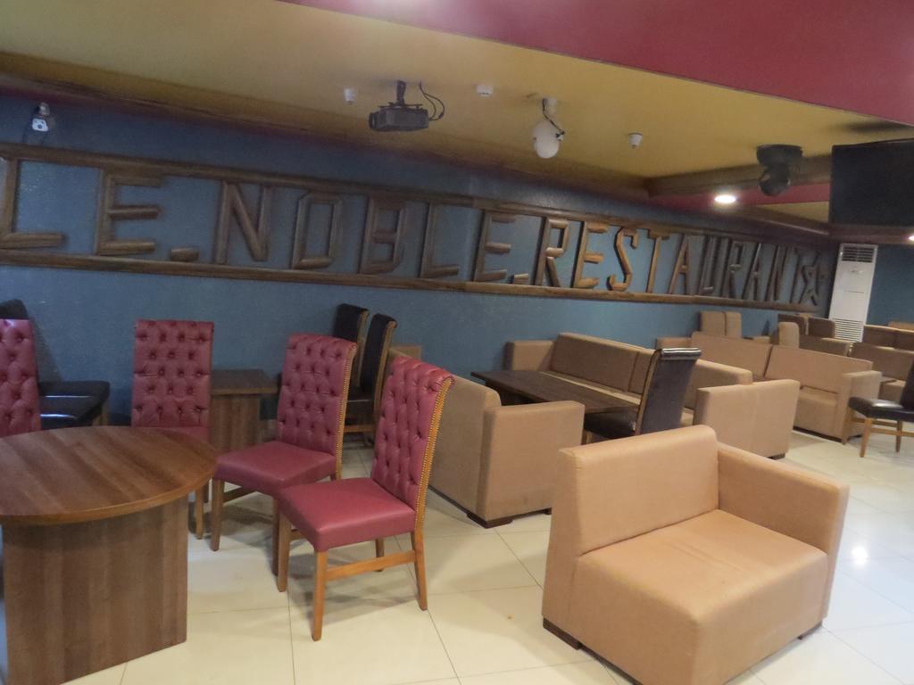 Le Noble Hotel Zouk El Kharab Екстериор снимка