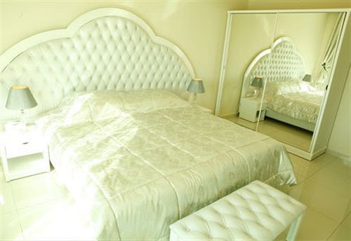 Le Noble Hotel Zouk El Kharab Екстериор снимка