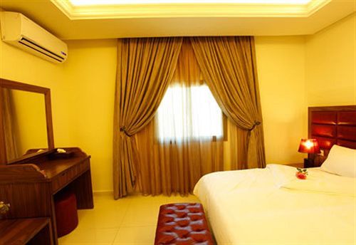 Le Noble Hotel Zouk El Kharab Екстериор снимка