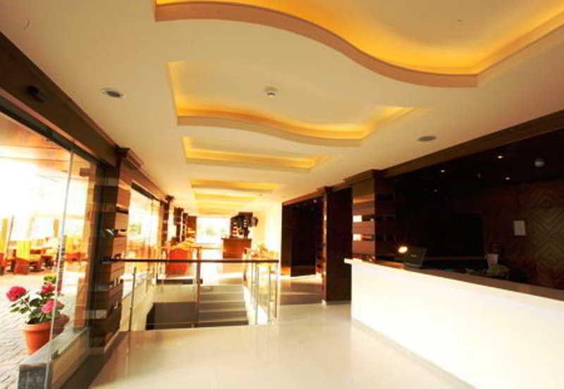 Le Noble Hotel Zouk El Kharab Екстериор снимка