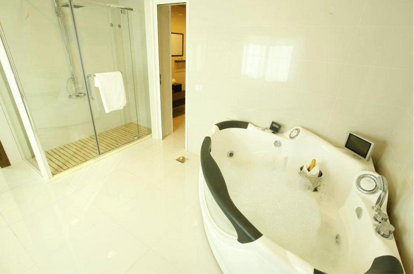 Le Noble Hotel Zouk El Kharab Екстериор снимка